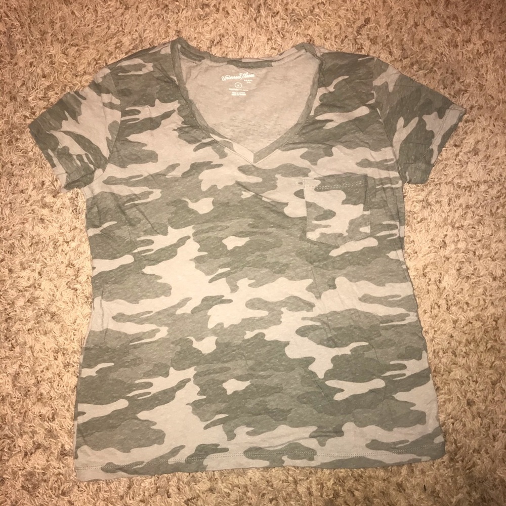 Universal Thread Camo V-Neck Tee